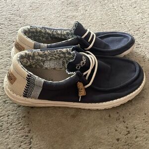 Hey Dude Men’s Size 10